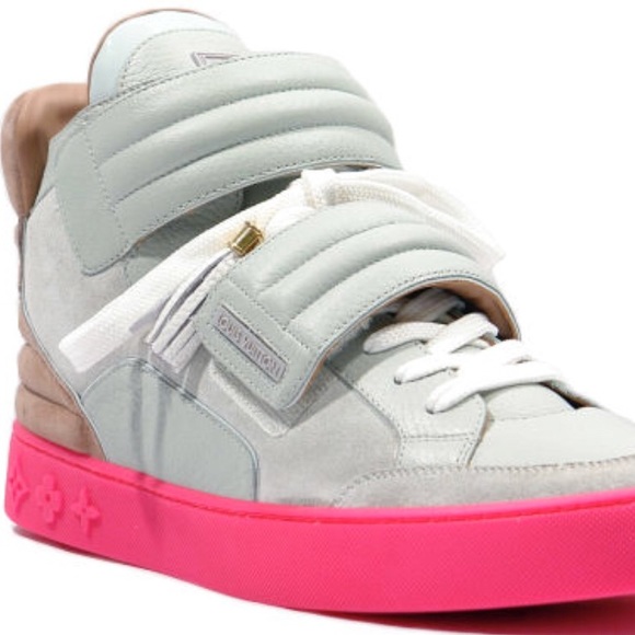 ⭐️⭐️Host Pick!!⭐️⭐️ Louis Vuitton “Kanye West” - Picture 2 of 4